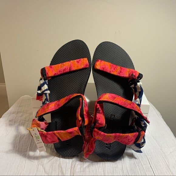 ARIZONA LOVE TREKKY SANDALS BY JASON WU - 41 (11) - Picture 3 of 10